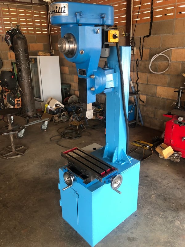 เครื่องไสแนวตั้ง(เครืี่องกระทุ้ง)