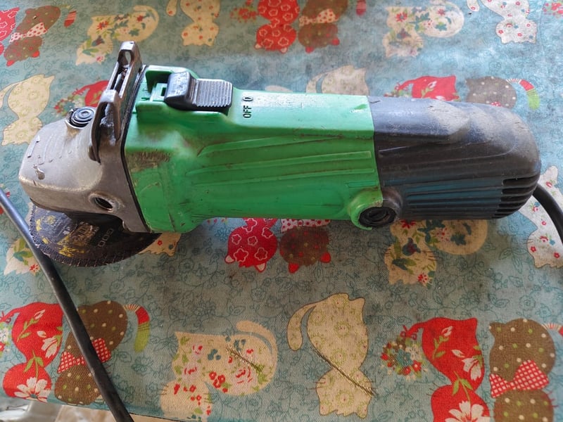 ขายหินเจียร hitachi 4 นิ้ว ราคา 450 บาท รวมส่งให้ เห็นสภาพแบบนี้เสียงหวานไม่ตอนใครติดต่อมาแล้วอยู่ใกล้ยินดีให้ทดลอ