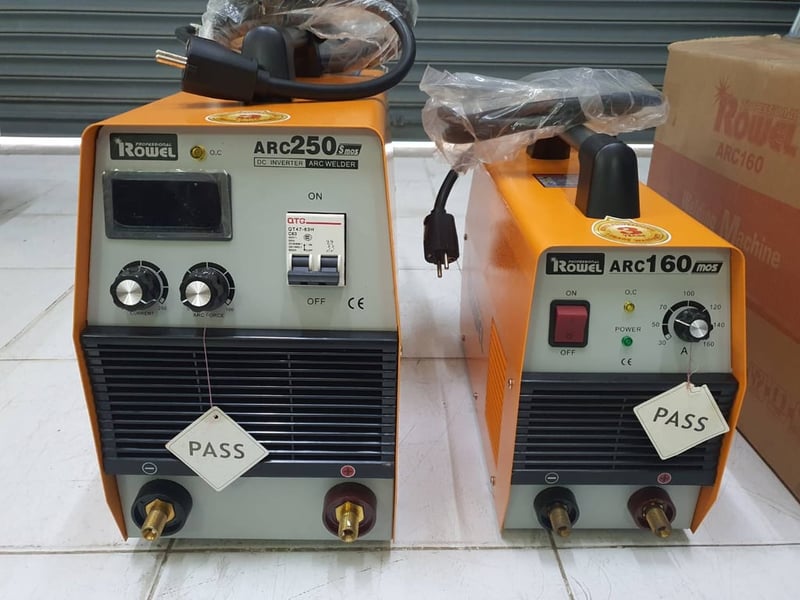 เครื่องเชื่อม Rowel ARC160 ARC250 ของใหม่เก่าเก็บ