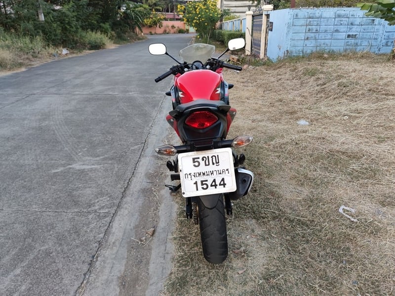 ลดราคา Honda CBR 150R ครับ