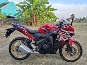 ลดราคา Honda CBR 150R ครับ