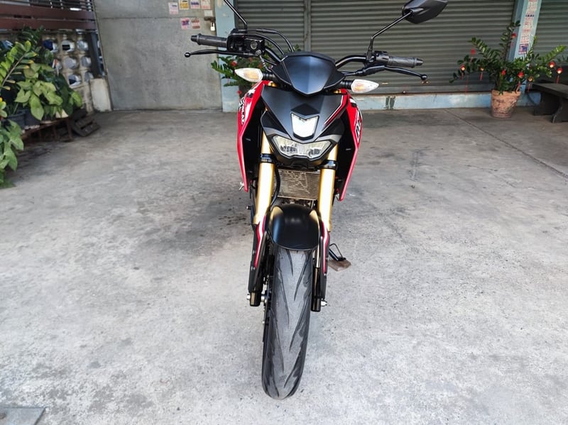 ลดราคา Yamaha M-Slaz ครับ