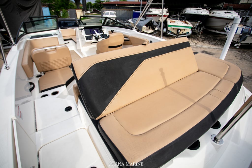 2022 Sea Ray 210 SPX Outboard | Mercury 150HP