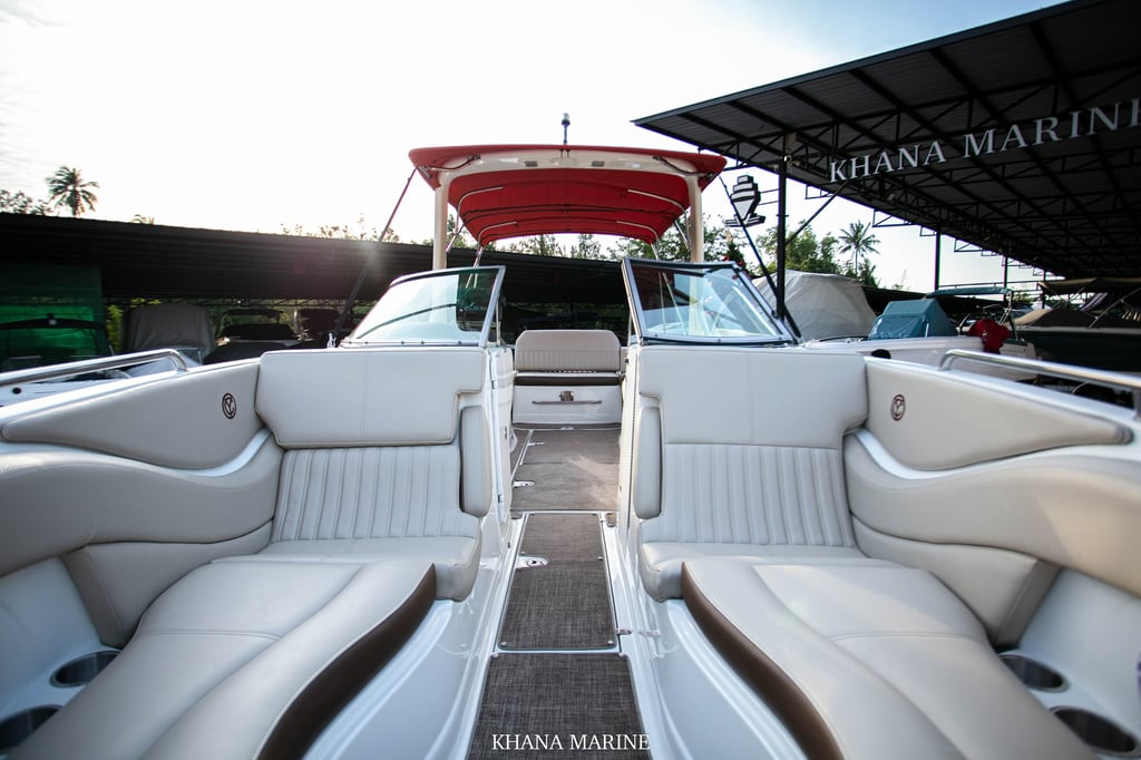 2013 Azure Cruiser 298 Sport series | MerCruiser 8.2L MPI 2013 Azure Cruiser 298 Sport series | MerCruiser 8.2L MPI