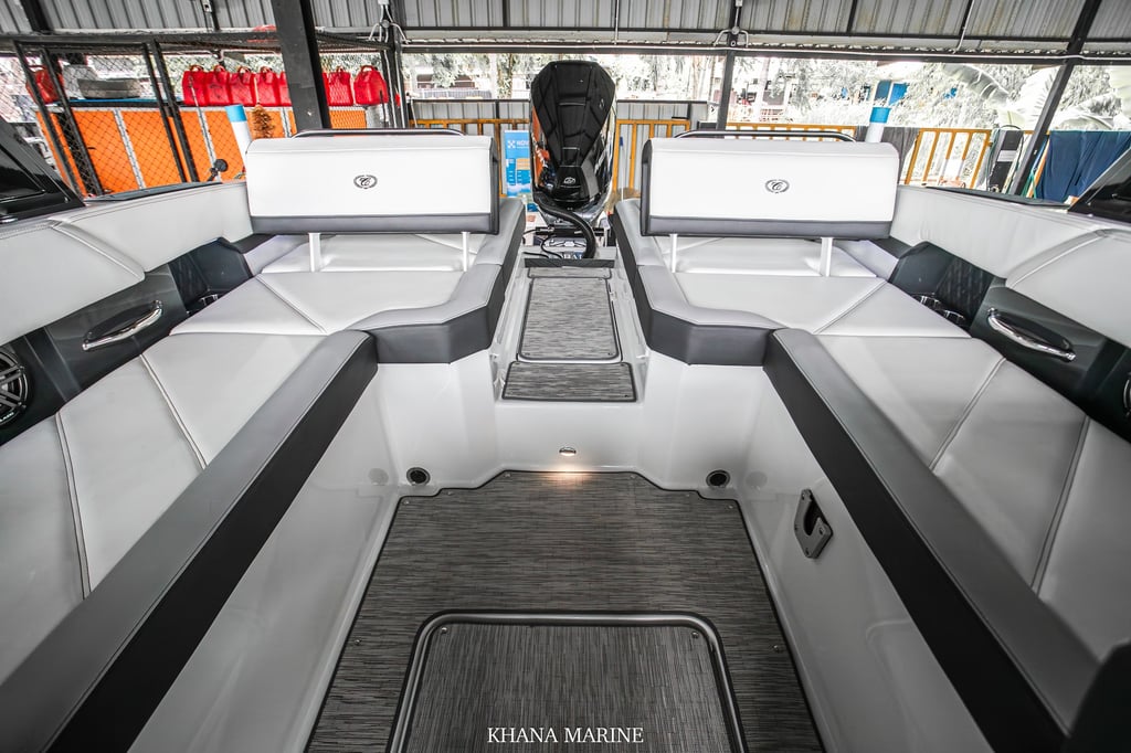 2021 Cobalt R6 Outboard | Mercury 300HP 2021 Cobalt R6 Outboard | Mercury 300HP