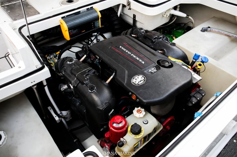 2019 Cobalt R7 Surf | Volvo Penta V8-430 with Volvo forward drive(FWD) 2019 Cobalt R7 Surf | Volvo Penta V8-430 with Volvo forward drive(FWD)