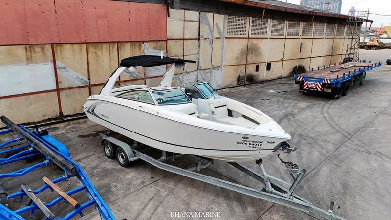 2019 Cobalt R7 Surf | Volvo Penta V8-430 with Volvo forward drive(FWD)