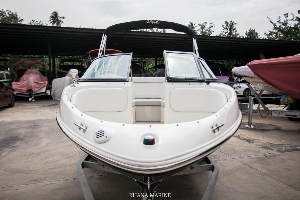 2011 Sea Ray 175 Sport | MerCruiser 3.0 TKS 2011 Sea Ray 175 Sport | MerCruiser 3.0 TKS