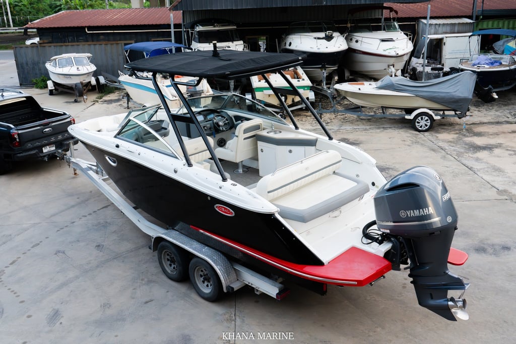 2018 Cobalt 25 SC Outboard | Yamaha 300HP