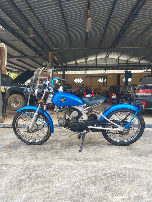 Honda Solo 50 cc. Honda Solo 50 cc.