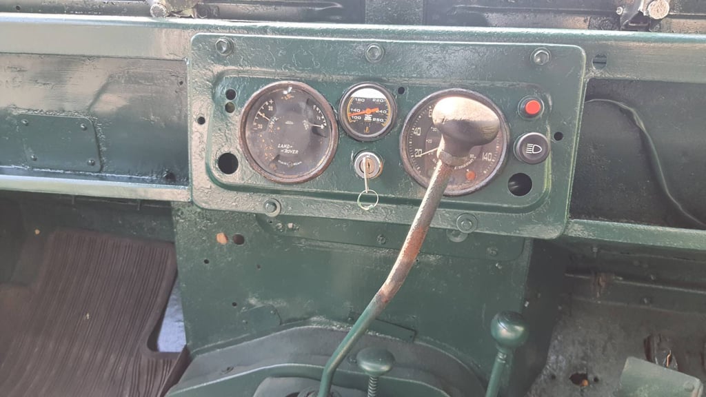 ขาย แลก แลนด์โรเวอร์ กระบะ ซี่รี่1 ปี 1957 รถโบราณ ไว้เข้าสวนเข้าไร่ ขาย แลก แลนด์โรเวอร์ กระบะ ซี่รี่1 ปี 1957 รถโบราณ ไว้เข้าสวนเข้าไร่