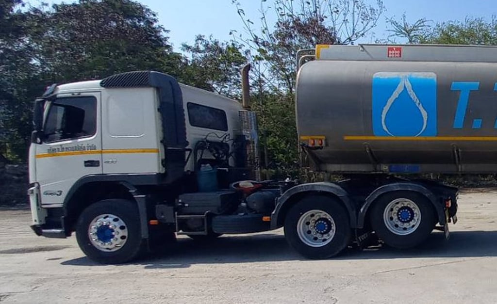 ขายหัวลากรถ VOLVO FM 400 พร้อมแท็งน้ำมัน 45,000 ลิตร อลูมิเนียม