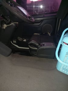 ขายหัวลากรถ VOLVO FM 400 มีทั้งหมด 4 หัวลาก รุ่น FM400 จดทะเบียนปี 2555 เกียร์ I-SHIFT ออร์โต้ ยางขนาด 295.80R22.5 กะทะ อลูมิเนียม ระบบเบรก ABS + ESP ช่วงล่างถุงลม เพลาเดียว ยกล้อเพลาหลัง