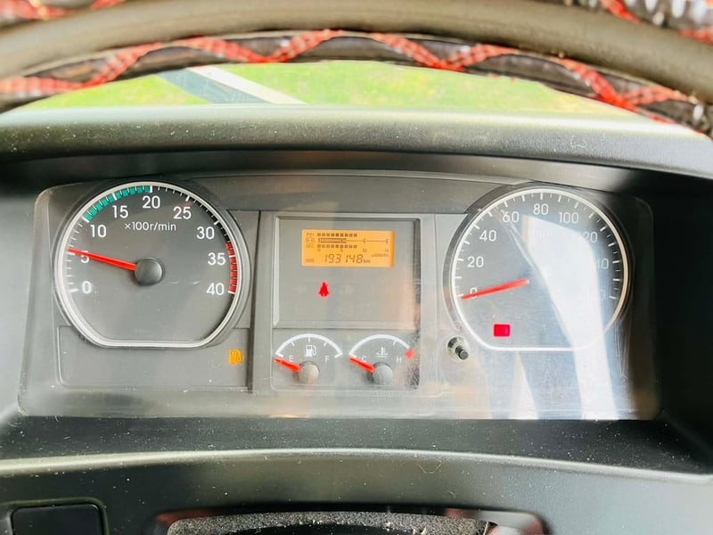 หกล้อดัมพ์ FRR210 พร้อมขาย