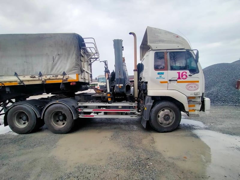 หัวลาก UD รถใช้งานปกติ