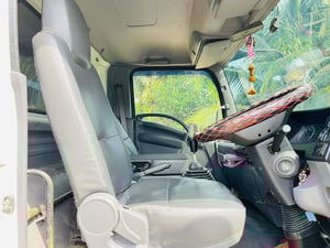 หกล้อดัมพ์ FRR210 พร้อมขาย