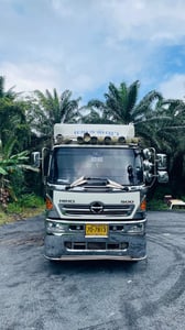 สิบล้อหัวลาก HINO 500