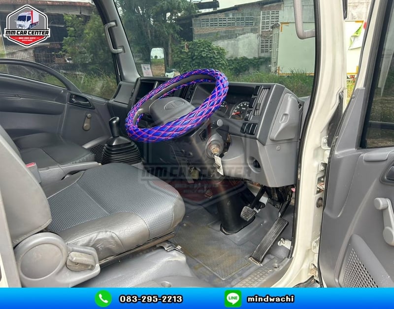 ISUZU NLR รถบรรทุก 4ล้อ กระบะเหล็ก ปี2015