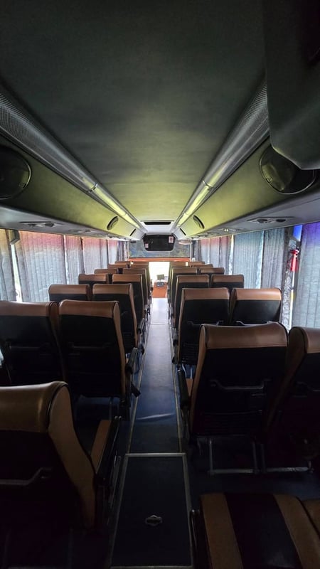 รถทัวร์พร้อมใช้ สภาพดี รถทัวร์พร้อมใช้ สภาพดี