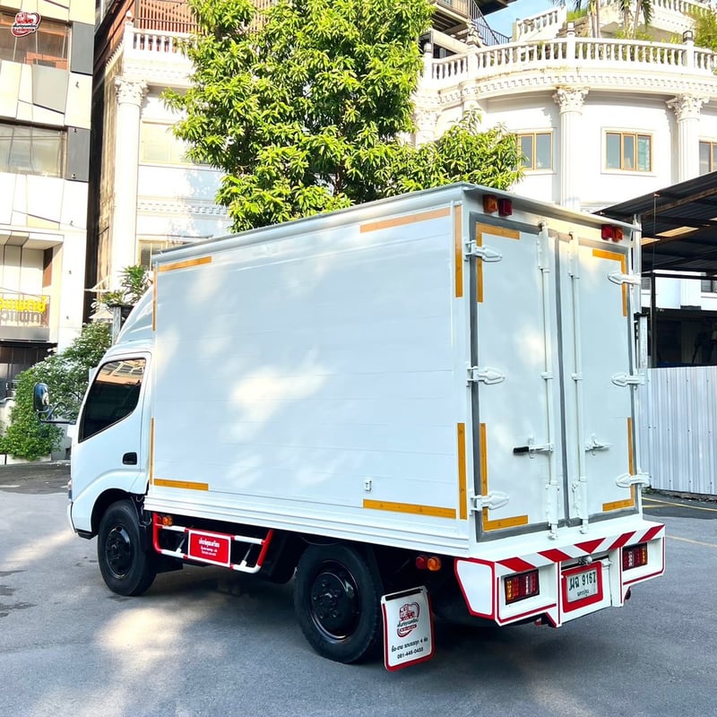 HINO XZU 136แรงม้า ตู้แห้ง ปี 2556