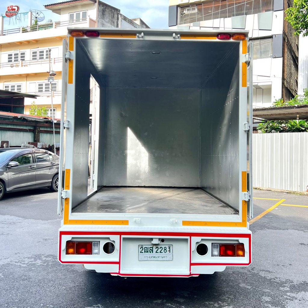 ISUZU NLR130 ตู้แห้ง ปี 2563 ISUZU NLR130 ตู้แห้ง ปี 2563