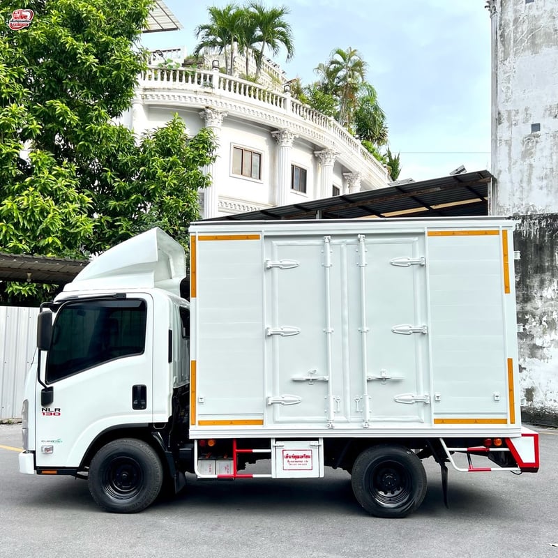 ISUZU NLR 130แรงม้า ตู้แห้ง ปี 2554
