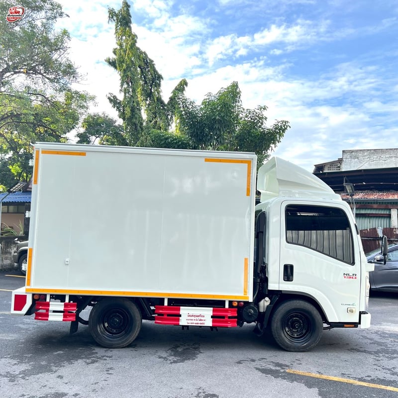 ISUZU NLR130 ตู้แห้ง ปี 2563