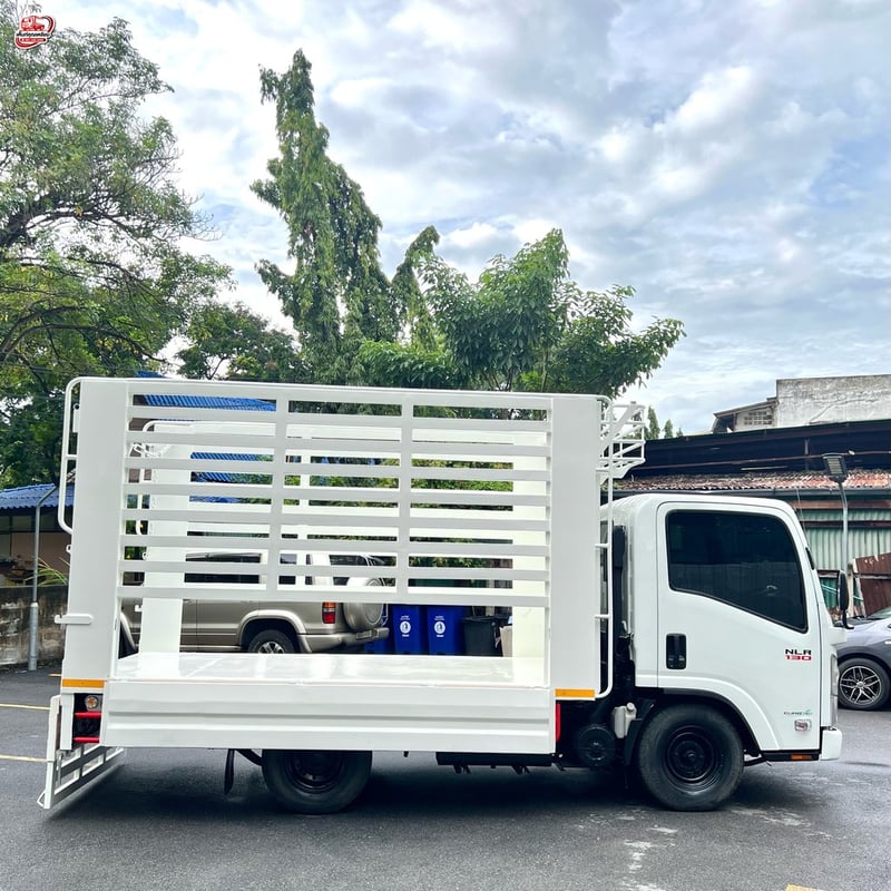 ISUZU NLR130 กระบะคอกสูง (กระบะสวย แข็งเเรงมาก) ปี 2561