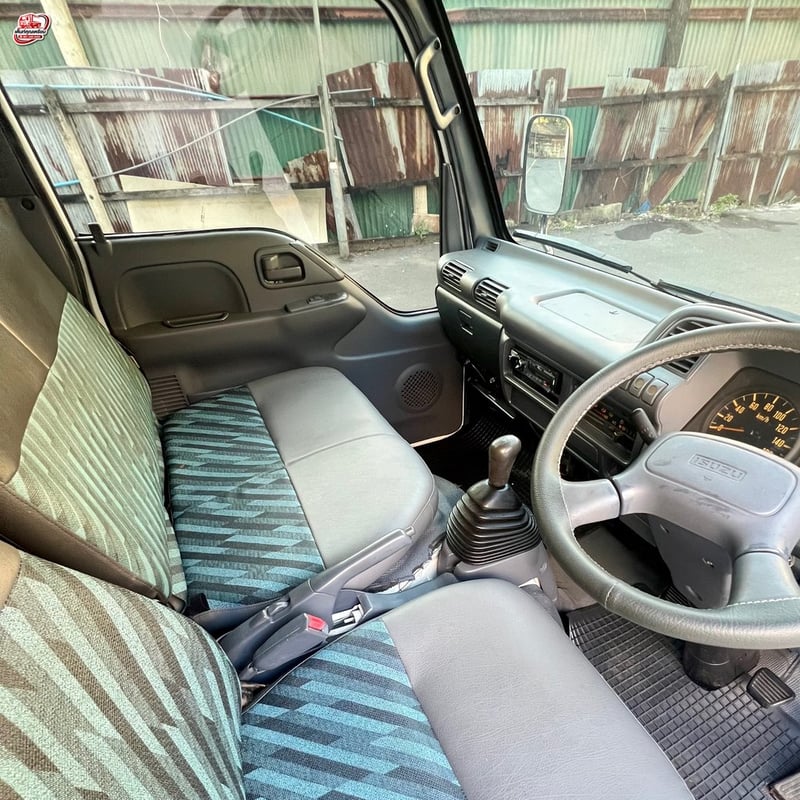 ISUZU NKR ราคาสุดคุ้ม เพียง 265,000.-