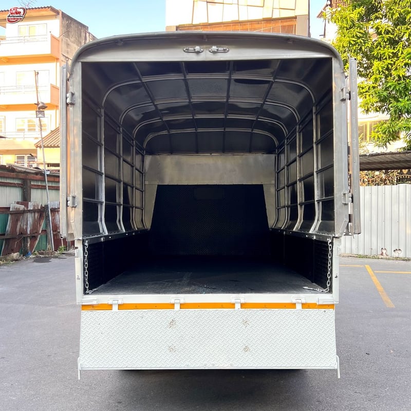 ISUZU NKR ราคาสุดคุ้ม เพียง 265,000.-