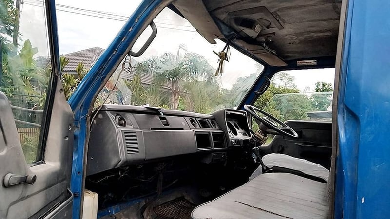 ขาย6ล้อล่อง โตโยต้า-ไดน่า350-ปี37-115แรงสภาพสวยพร้อมใช้งาน