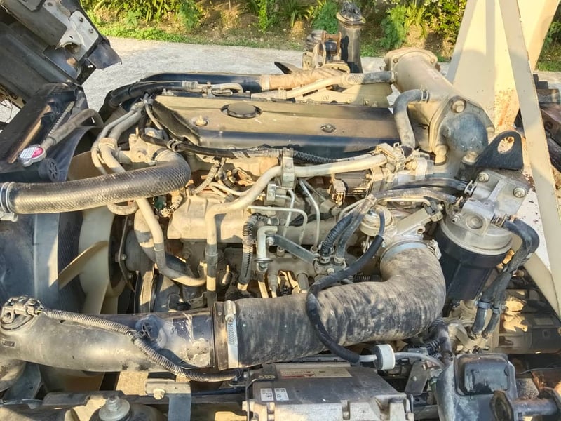 ขาย6ล้อดั้ม5คิว อีซุซุ-NKR-ปี55-150แรงสภาพสวยพร้อมใช้งาน(รถห้างมือ1ป้านแดง)