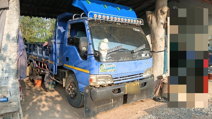 ขาย6ล้อดั้ม5คิว อีซุซุ-NPR71-ปี48-130เทอร์โบสภาพสวยพร้อมใช้ง่น