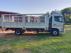 ขายกระบะสแตนเลส รถ 6ล้อ ยกลง ฮีโน่-. เมก้า สวยสวย.กว้าง2.30 ยาว5.60 สูง 1.50 ร่องคัทชึ 85ชม. ขายกระบะสแตนเลส รถ 6ล้อ ยกลง ฮีโน่-. เมก้า สวยสวย.กว้าง2.30 ยาว5.60 สูง 1.50 ร่องคัทชึ 85ชม.