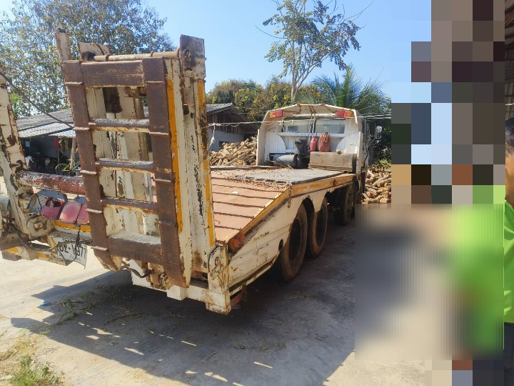 ขายรถ12ล้อเพลาเดียว อึซุซุ-หน้ายาว-2คานใส่รถเกี่ยวสภาพพร้อมใช้งานราคาถูห