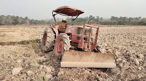 ขายรถไถใหญ่ คูโบต้า-M5000-ปี54 อุปกรณ์ครบ3อย่างสภาพพร้อมใช้งาน