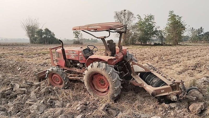 ขายรถไถใหญ่ คูโบต้า-M5000-ปี54 อุปกรณ์ครบ3อย่างสภาพพร้อมใช้งาน