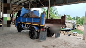 ขาย6ล้อดั้ม3คิว อีซุซุ-NPR-ปี47-100แรงม้าสภาพสวยพร้อมใช้งาน ขาย6ล้อดั้ม3คิว อีซุซุ-NPR-ปี47-100แรงม้าสภาพสวยพร้อมใช้งาน