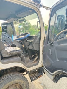 ขาย6ล้อดั้ม5คิว อีซุซุ-NKR-ปี55-150แรงสภาพสวยพร้อมใช้งาน(รถห้างมือ1ป้านแดง)