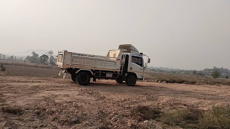 ขาย6ล้อดั้ม5คิว อีซุซุ-NKR-ปี55-150แรงสภาพสวยพร้อมใช้งาน(รถห้างมือ1ป้านแดง)