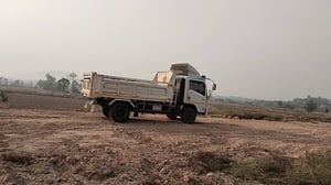 ขาย6ล้อดั้ม5คิว อีซุซุ-NKR-ปี55-150แรงสภาพสวยพร้อมใช้งาน(รถห้างมือ1ป้านแดง)