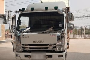 ขาย6ล้อดั้ม5คิว อีซุซุ-NKR-ปี55-150แรงสภาพสวยพร้อมใช้งาน(รถห้างมือ1ป้านแดง)