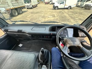 2006 Isuzu npr 130hp