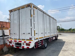 FRR210ปี55 ตู้10บานยาว6.50เมตร