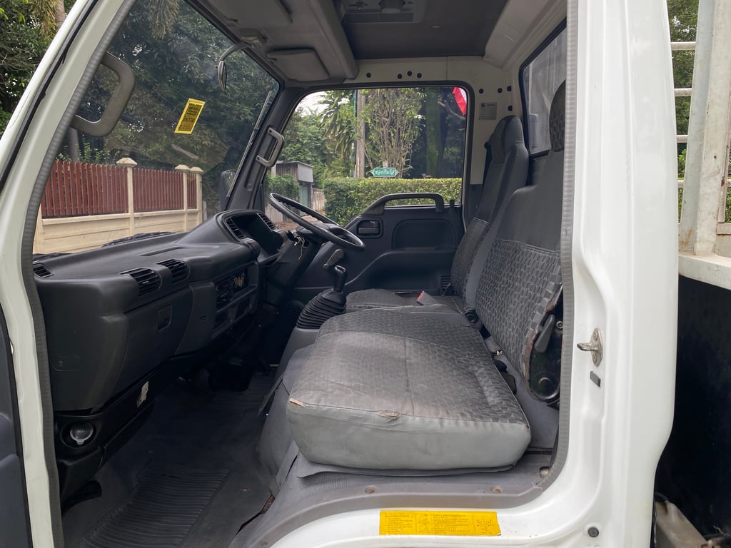 4 ล้อ NKR ตาเพชร 100 แรง เทอร์โบ ยาว 3.20m. 4 ล้อ NKR ตาเพชร 100 แรง เทอร์โบ ยาว 3.20m.