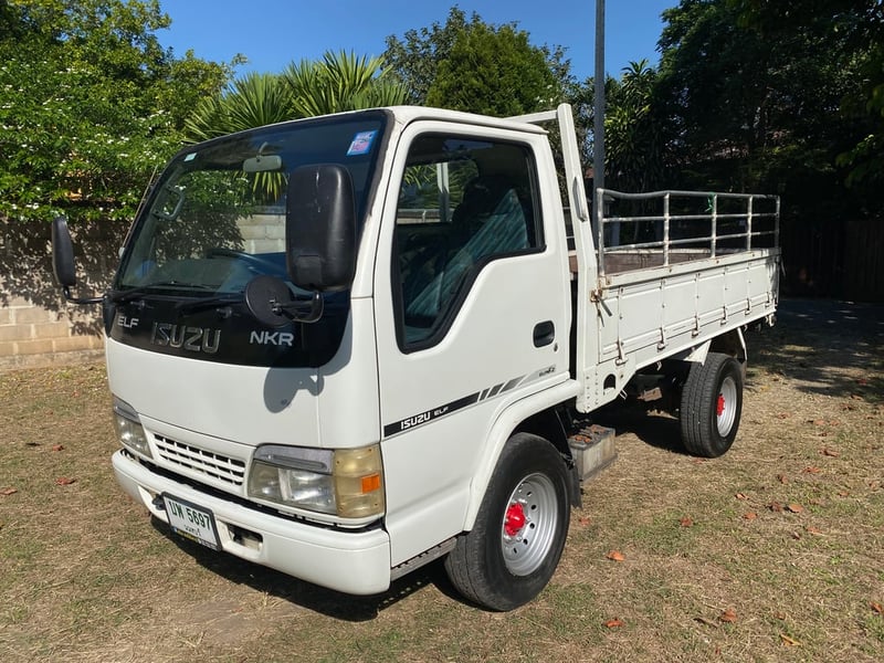 4 ล้อ การ์ตูน NKR-110 สวยๆพร้อมใช้