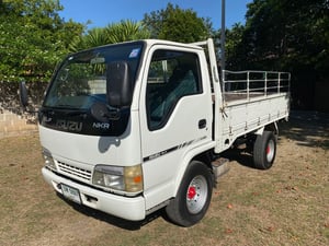 4 ล้อ การ์ตูน NKR-110 สวยๆพร้อมใช้