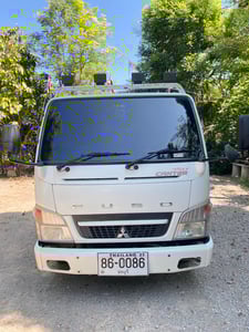 รถ 4 ล้อ มิตซู ฟูโซ่ โฉมใหม่ ปี 58