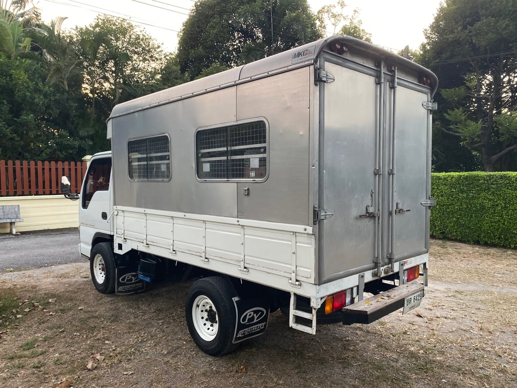 4 ล้อ  NKR การ์ตูน 88 HP. สวยๆ พร้อมใช้