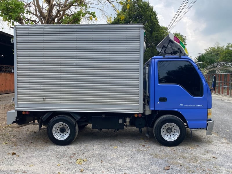 4 ล้อ NKR-100 Turbo